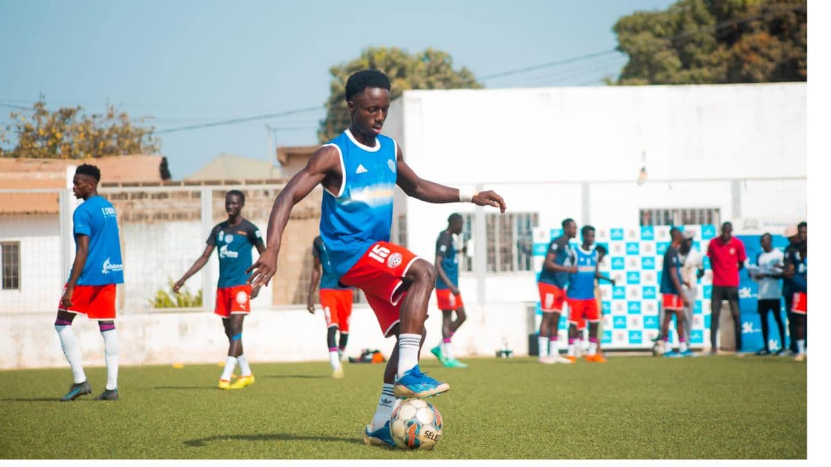 eSohna Academy player working with the ball during a field session